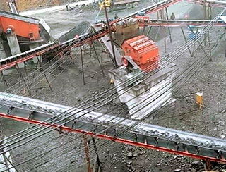 山東時產(chǎn)150噸制沙現(xiàn)場