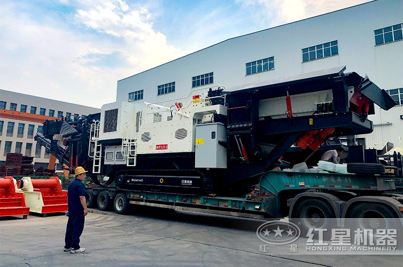 可行走的碎石機發貨現場 可行走的碎石機發貨現場