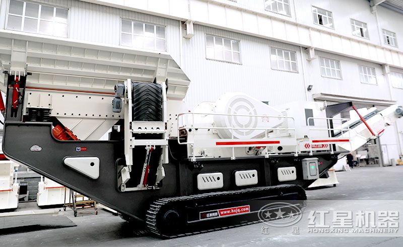 搭載PE顎式破碎機的履帶移動是破碎站