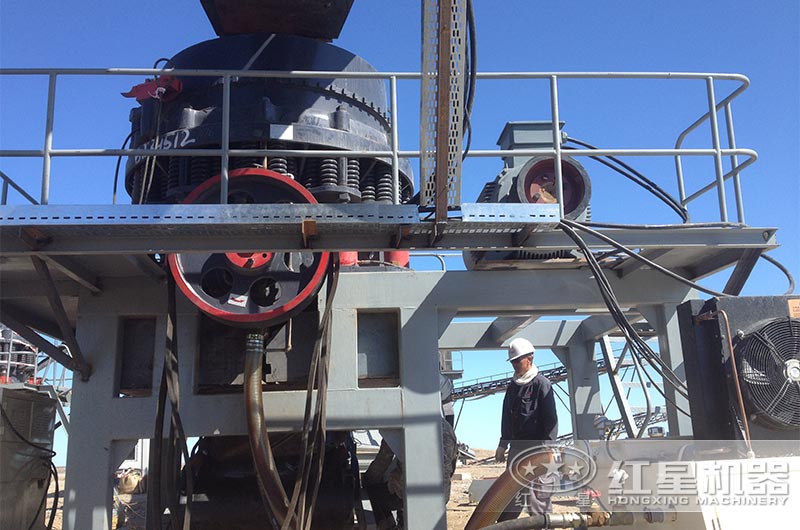 φ1200圓錐破碎機(jī) φ1200圓錐破碎機(jī)