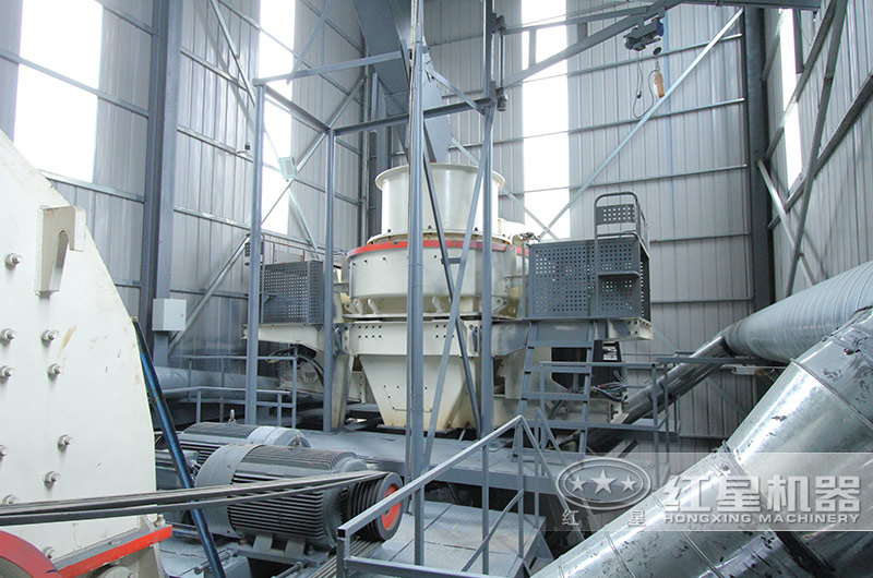 重錘式破碎機+制砂機現場