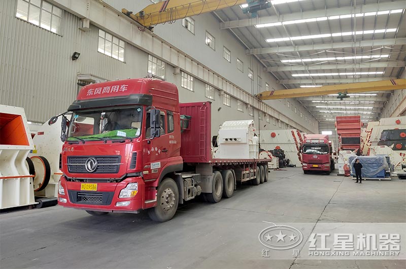 煤矸石錘式破碎機(jī)發(fā)貨