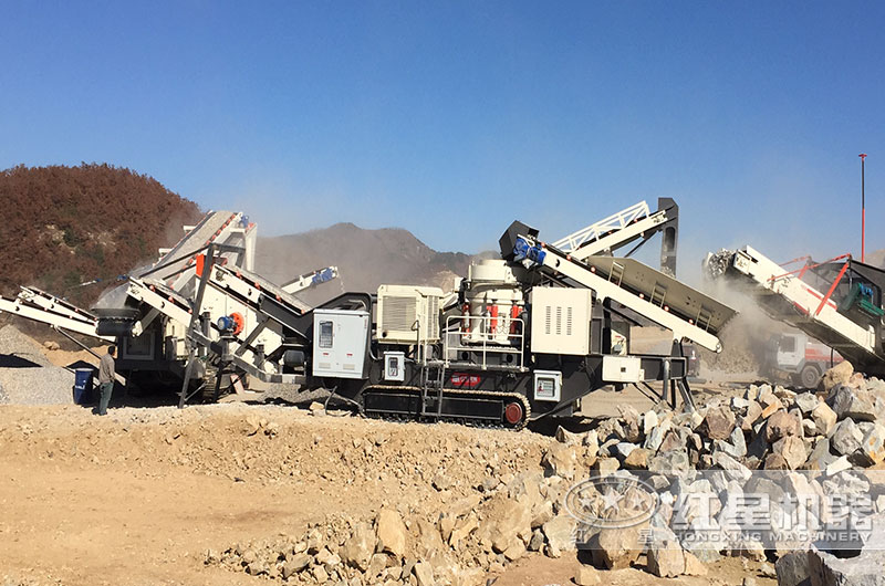 時產300噸移動破碎生產線現場