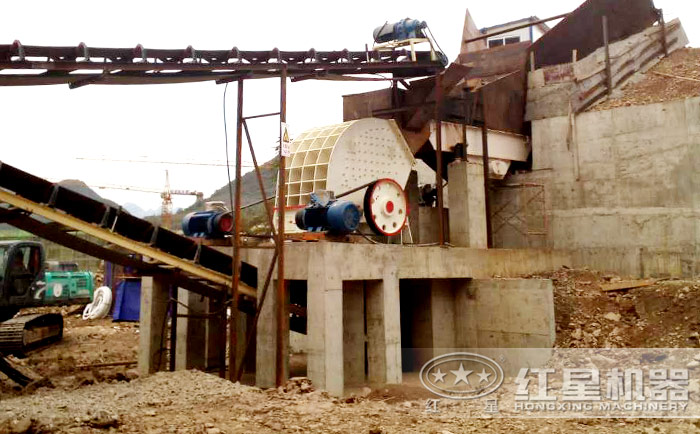 反擊式破碎機生產現場