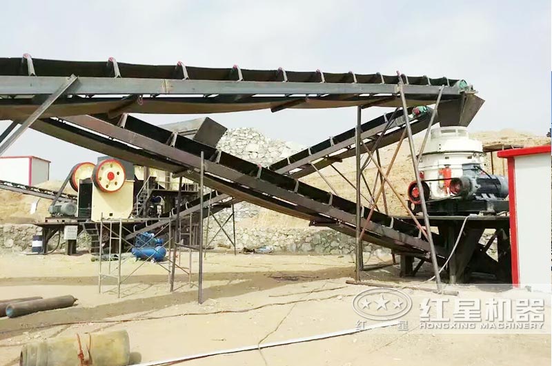 公路碎石生產線現場 公路碎石生產線現場