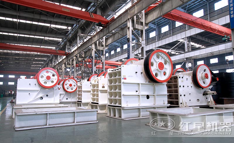 顎式破碎機是比較常見的粉碎石頭機器 顎式破碎機是比較常見的粉碎石頭機器