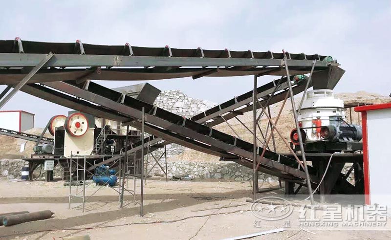 鄂破與圓錐破生產(chǎn)線現(xiàn)場 鄂破與圓錐破生產(chǎn)線現(xiàn)場