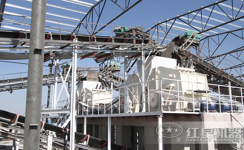 多臺反擊破組成的生產線