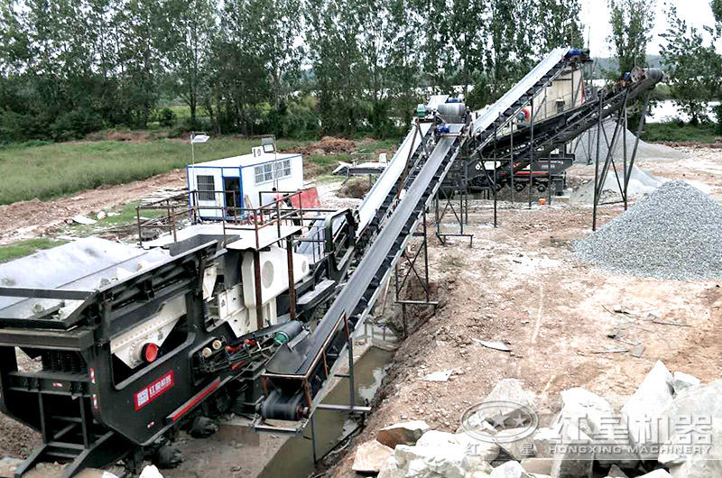 移動式破碎機現場實拍