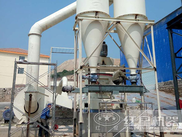 紅星磨粉機(jī)生產(chǎn)現(xiàn)場(chǎng) 紅星磨粉機(jī)生產(chǎn)現(xiàn)場(chǎng)