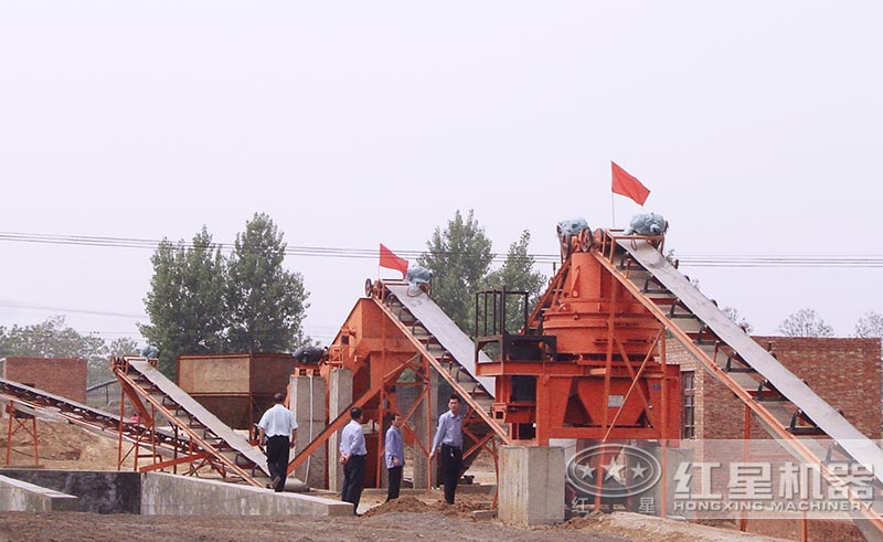 HX河石制砂機(jī)械現(xiàn)場(chǎng)