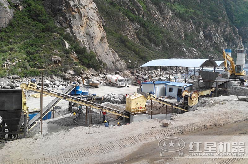 礦山破碎生產線現場