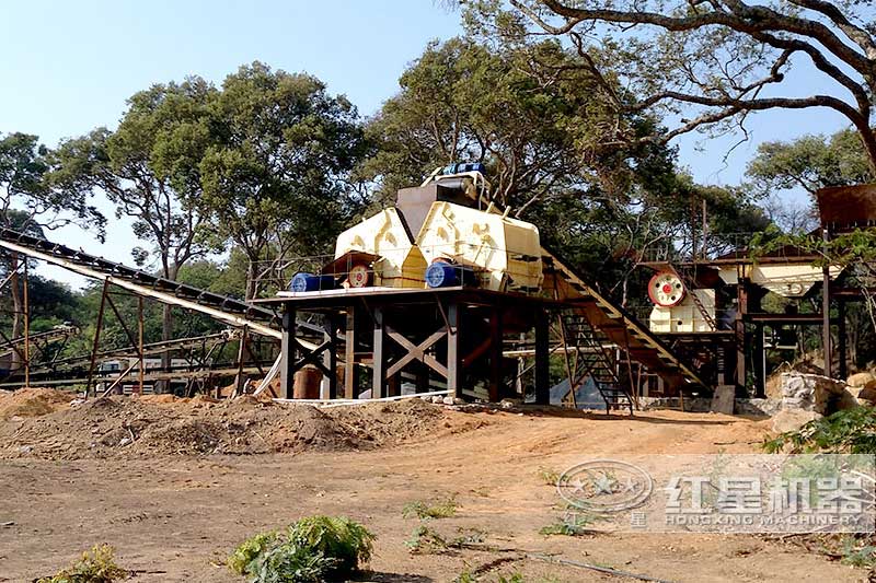 兩臺石灰石破碎機現場