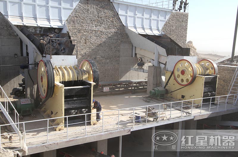 鄂破生產(chǎn)現(xiàn)場(chǎng) 鄂破生產(chǎn)現(xiàn)場(chǎng)