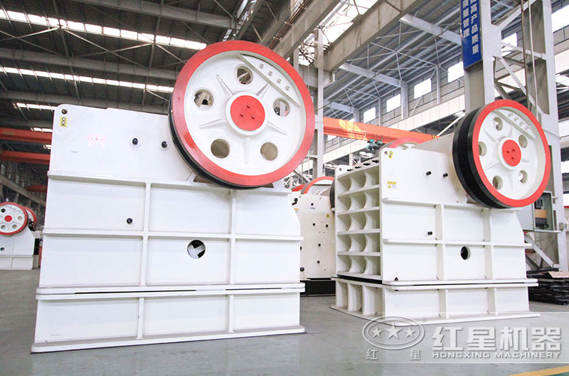 顎式破碎機(jī)車間現(xiàn)貨 顎式破碎機(jī)車間現(xiàn)貨