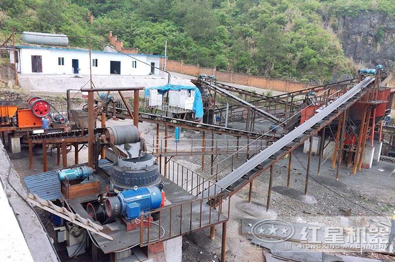 礦山破碎現(xiàn)場(chǎng)