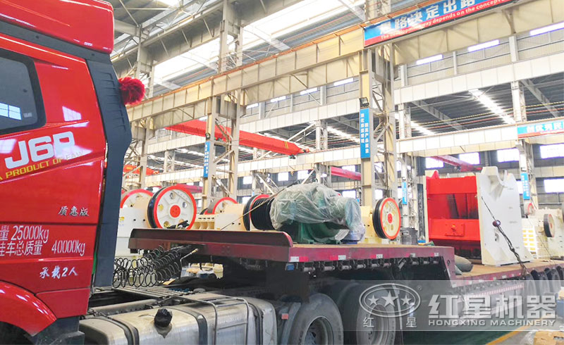 顎式破石機發貨 顎式破石機發貨