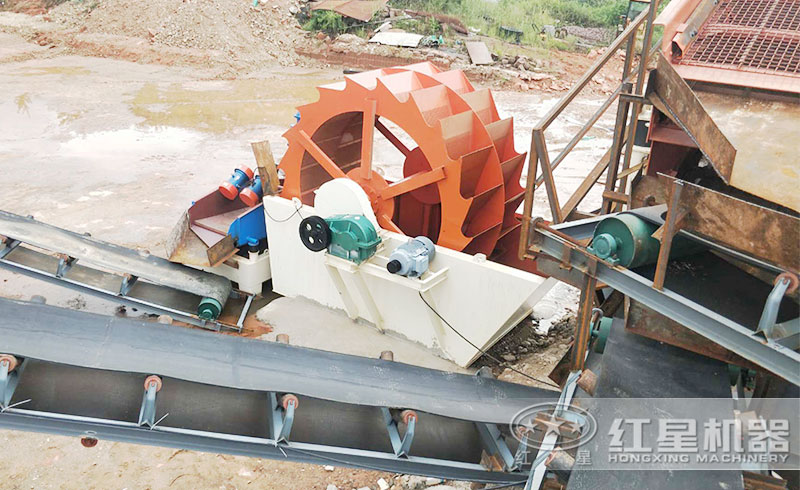 洗砂機(jī)現(xiàn)場(chǎng) 洗砂機(jī)現(xiàn)場(chǎng)