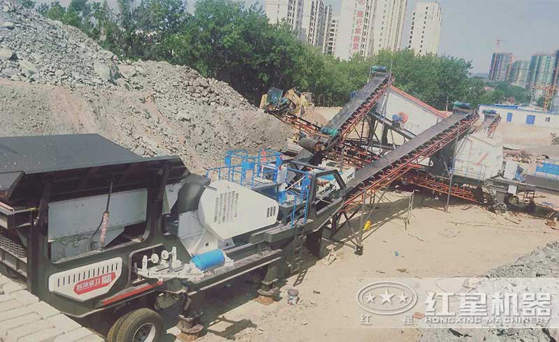 移動破碎機現(xiàn)場 移動破碎機現(xiàn)場