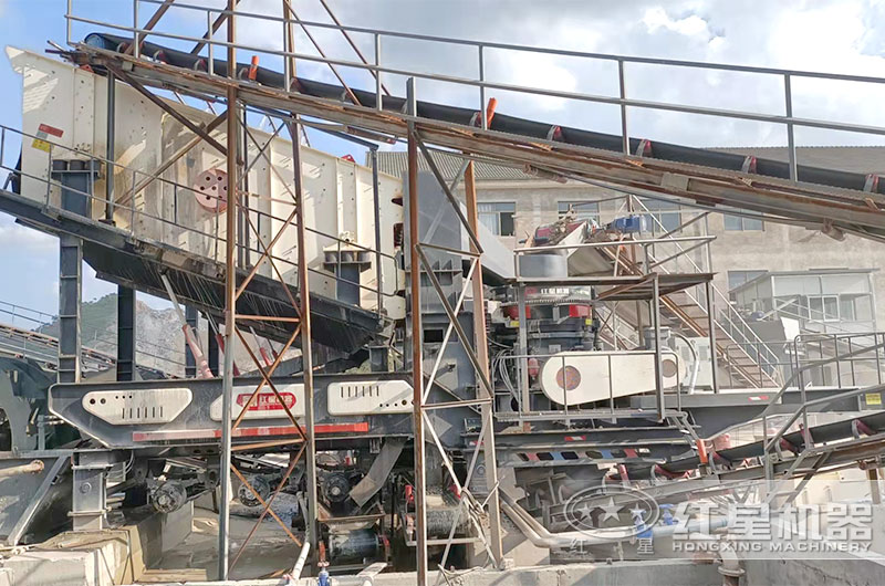 移動圓錐式破碎機現場