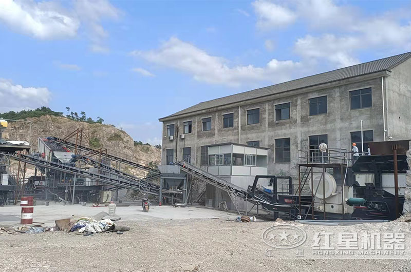 陜西移動式破碎機(jī)加工現(xiàn)場