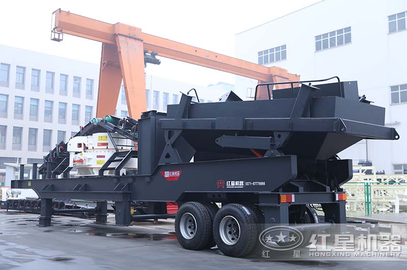 搭載VSI系列的移動式制砂機(jī)實(shí)拍