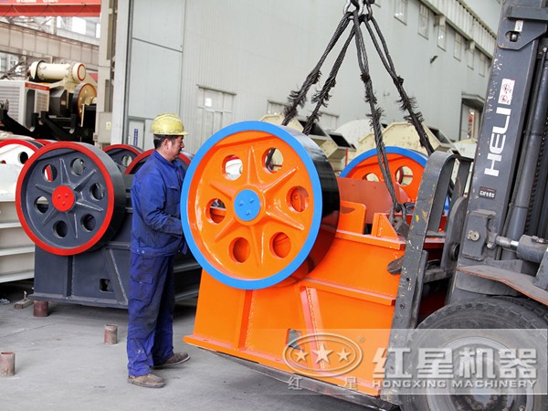 顎式破碎機(jī)