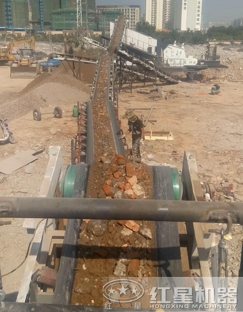 固體廢物破碎現場