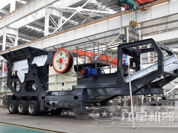 時(shí)產(chǎn)500噸移動(dòng)破碎機(jī)廠區(qū) 時(shí)產(chǎn)500噸移動(dòng)破碎機(jī)廠區(qū)