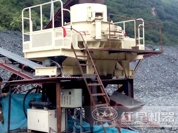 石頭制砂生產設備現場圖 石頭制砂生產設備現場圖