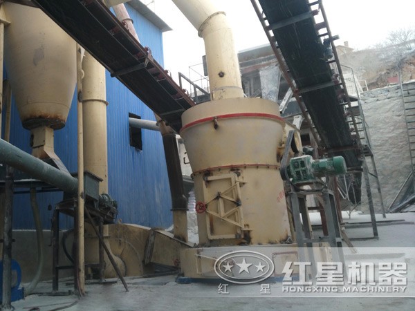 5R立式磨粉機現場作業圖 5R立式磨粉機現場作業圖