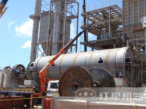 大型水泥球磨機客戶現場