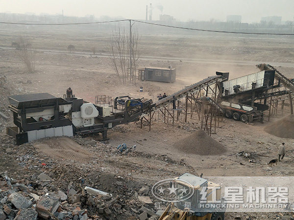 時產200噸車載可移動嗑石機現場