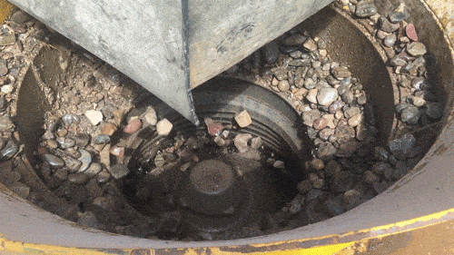 顎式破碎機破碎卵石