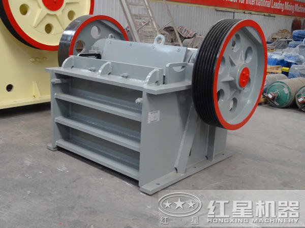 超細(xì)顎式破碎機(jī)