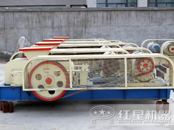 5--110t/h白云石輥式粉碎機(jī)