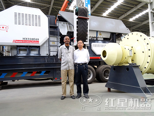 日產(chǎn)2000噸汽車式流動粉碎機(jī)廠區(qū)圖