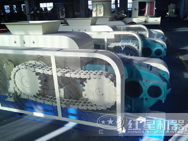 齒輥粘土破碎機(jī)