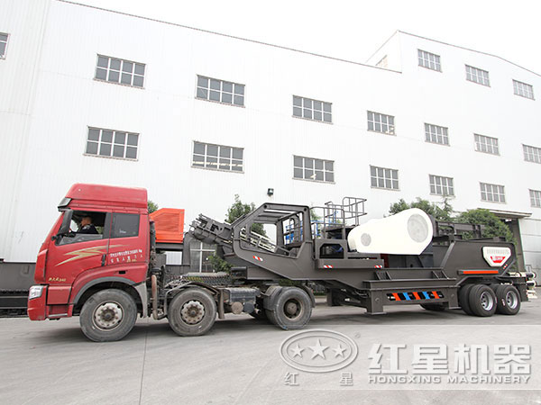 移動(dòng)式玄武巖破碎生產(chǎn)設(shè)備發(fā)貨圖
