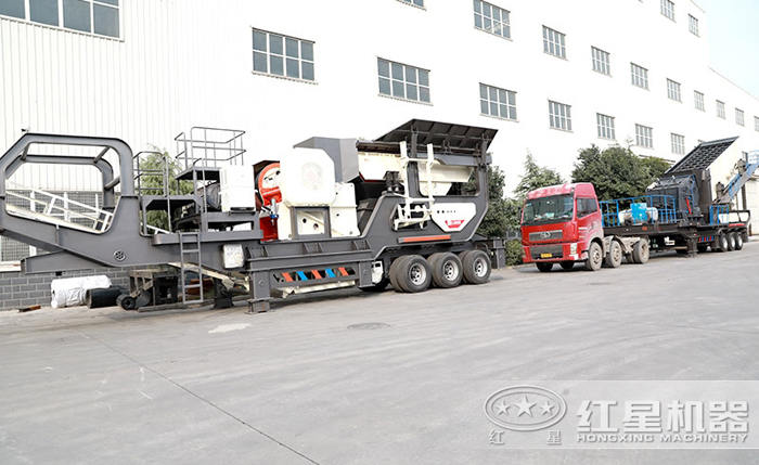 鐵礦移動式破碎機發貨