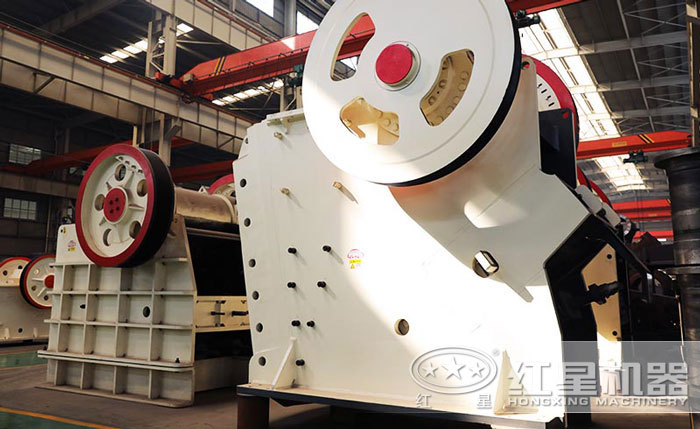 鉀長石顎式破碎機(jī) 鉀長石顎式破碎機(jī)