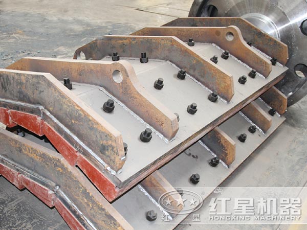 反擊式破碎機支承板