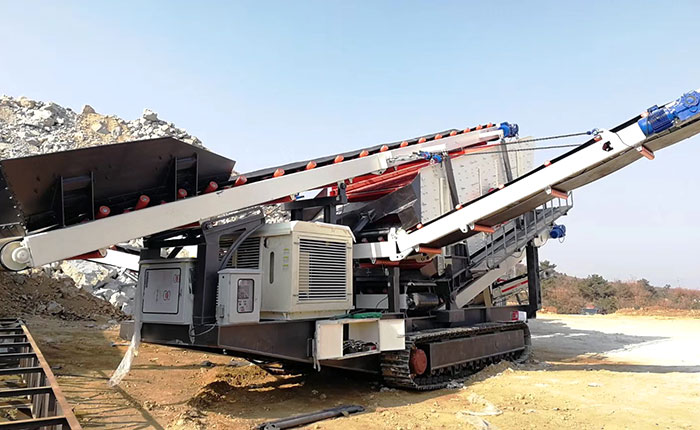 履帶移動碎石機現場作業圖