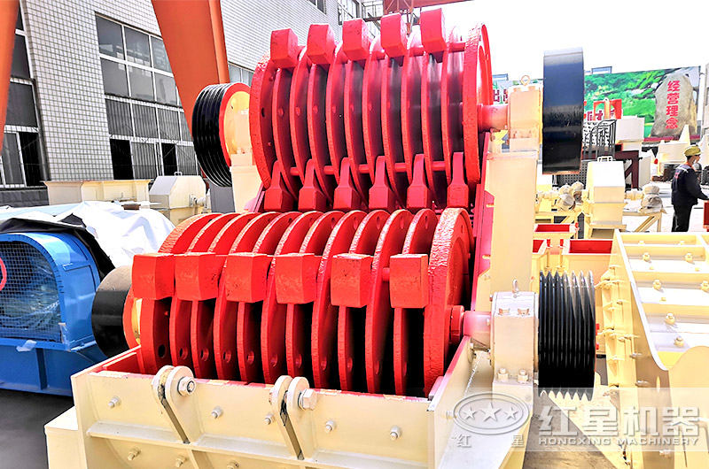 無篩底雙級破碎機上下轉(zhuǎn)子