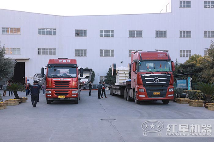 紅星設(shè)備裝車發(fā)貨 紅星設(shè)備裝車發(fā)貨