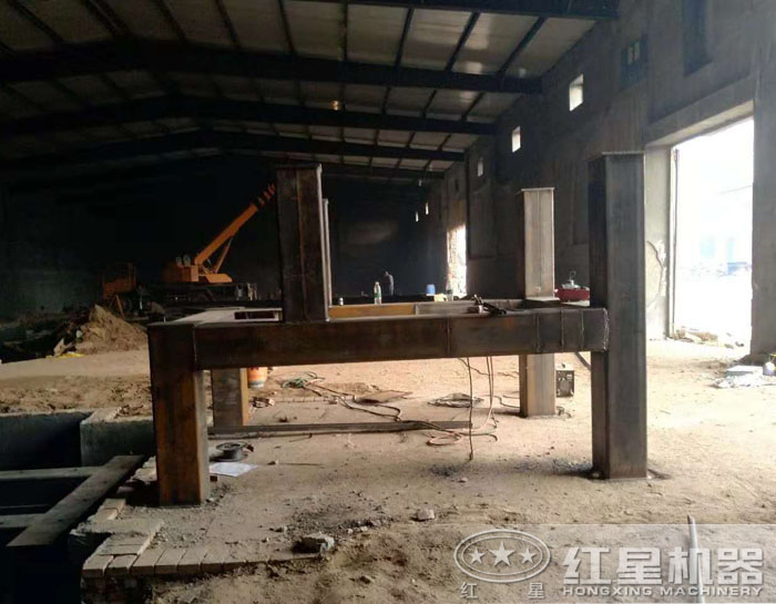 支撐架焊接現(xiàn)場