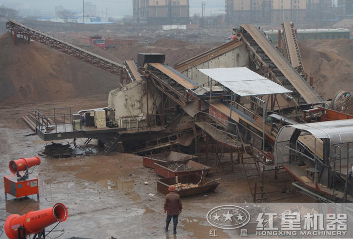 輪胎反擊式破碎機粉碎建渣 輪胎反擊式破碎機粉碎建渣