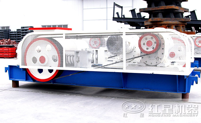 小型對輥破碎機(jī) 小型對輥破碎機(jī)