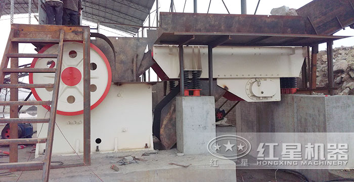 粗碎設備—顎式破碎機