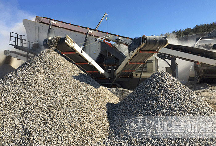 履帶配置的汽車式流動破碎機_汽車移動破碎設備作業現場 履帶配置的汽車式流動破碎機_汽車移動破碎設備作業現場